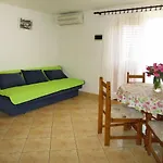 Ivamar-2 By Interhome